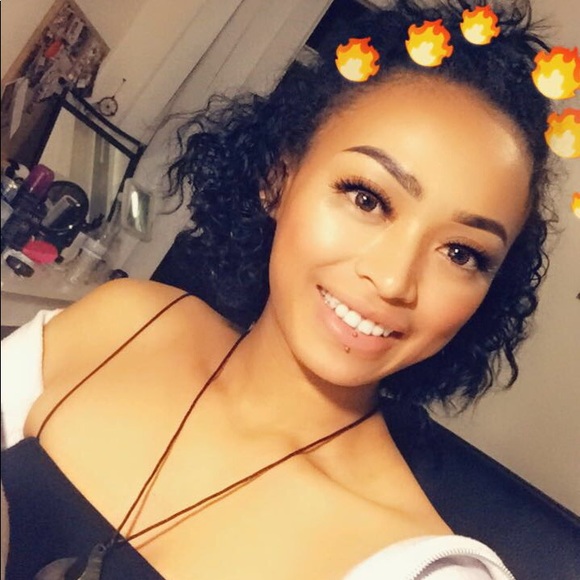 Meet your Posher, Momo - Picture 3 of 3